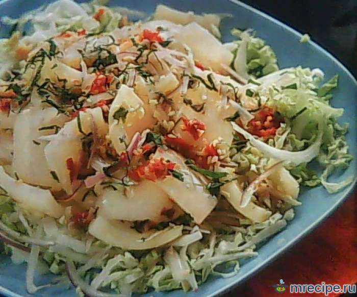 Быстрый салат с кальмарами